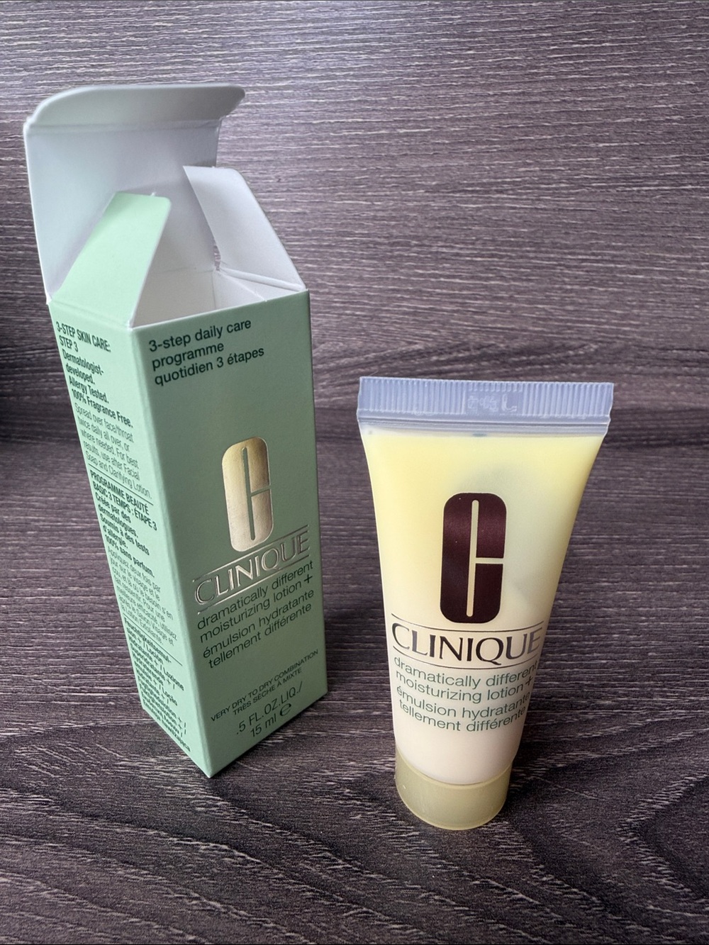 ❤️$4 NWT Clinique Dramatically Different Moisturizing Lotion 15ml